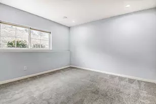 2214 Gateway Curv, North Saint Paul, MN 55109 - Photo 23