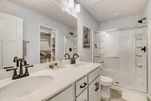 2214 Gateway Curv, North Saint Paul, MN 55109 - Photo 17