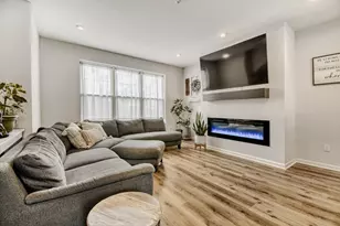 2214 Gateway Curv, North Saint Paul, MN 55109 - Photo 1