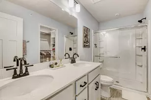 2214 Gateway Curv, North Saint Paul, MN 55109 - Photo 17