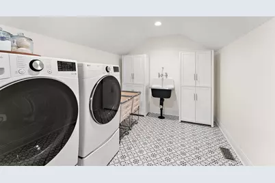 2741 Crescent Ridge Road, Minnetonka, MN 55305 - Photo 23