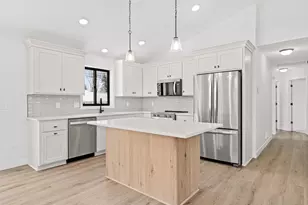 10717 Lincoln St NE, Blaine, MN 55434 - Photo 9