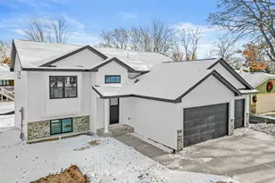 10717 Lincoln St NE, Blaine, MN 55434 - Photo 27