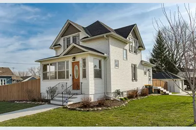 517 Center Avenue S, Hayfield, MN 55940 - Photo 1