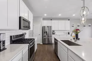 11335 Brookview Rd, Woodbury, MN 55129 - Photo 5