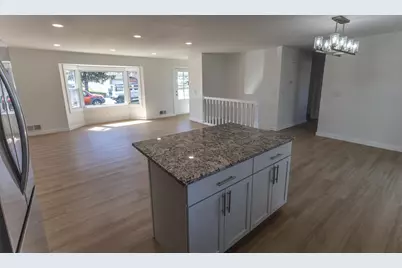 303 Haskell Street E, West Saint Paul, MN 55118 - Photo 19