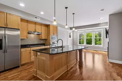 1060 Grand Avenue #202, Saint Paul, MN 55105 - Photo 5