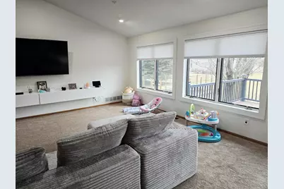 1406 26th Street SW, Austin, MN 55912 - Photo 3