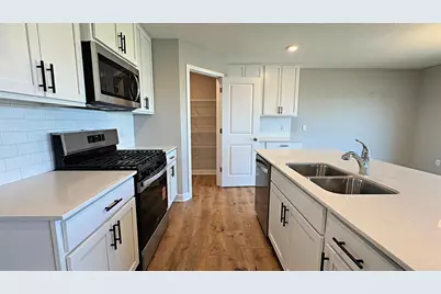 1655 Shasta Drive, Shakopee, MN 55379 - Photo 3