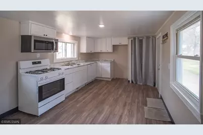 323 7th Avenue SE, Rochester, MN 55904 - Photo 3