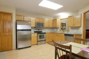 7521 Ojibway Park Rd, Woodbury, MN 55125 - Photo 9