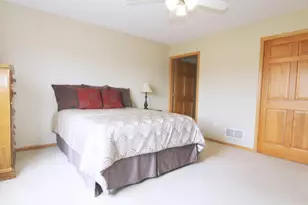 7521 Ojibway Park Rd, Woodbury, MN 55125 - Photo 17