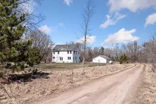 13368 382nd St, Lindstrom, MN 55045 - Photo 3