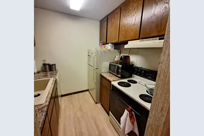 2800 Hamline Avenue N #250, Roseville, MN 55113 - Photo 9