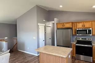 5421 Florence Dr NW, Rochester, MN 55901 - Photo 7