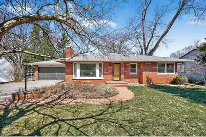 635 Shryer Avenue W, Roseville, MN 55113 - Photo 1