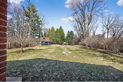 635 Shryer Avenue W, Roseville, MN 55113 - Photo 45