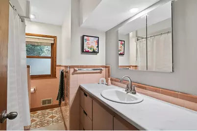 635 Shryer Avenue W, Roseville, MN 55113 - Photo 31