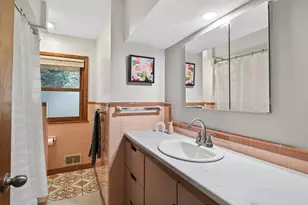 635 Shryer Ave W, Roseville, MN 55113 - Photo 31