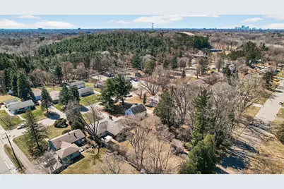 635 Shryer Avenue W, Roseville, MN 55113 - Photo 55