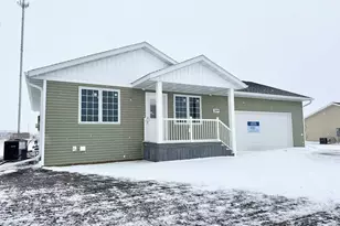 209 Lindbergh Dr NE, Red Lake Falls, MN 56750 - Photo 15