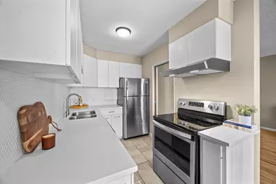 2928 Dean Parkway #3E, Minneapolis, MN 55416 - Photo 3