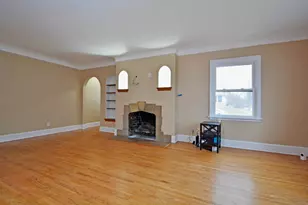 1901 Hyacinth Ave E, Saint Paul, MN 55119 - Photo 3