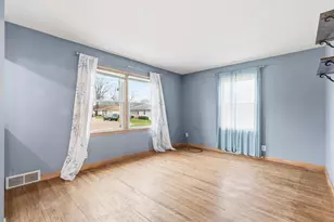 710 S 3rd Ave, Albert Lea, MN 56007 - Photo 13