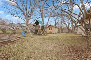 657 Granada Ave N, Oakdale, MN 55128 - Photo 35