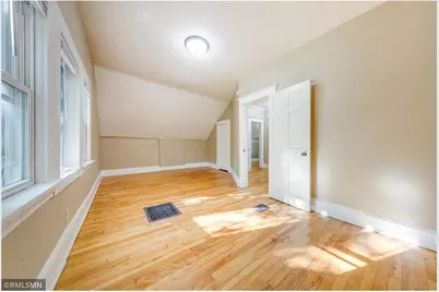 3842 Fremont Avenue N, Minneapolis, MN 55412 - Photo 11