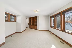 9 Hillary Farm Ln, Gem Lake, MN 55110 - Photo 41