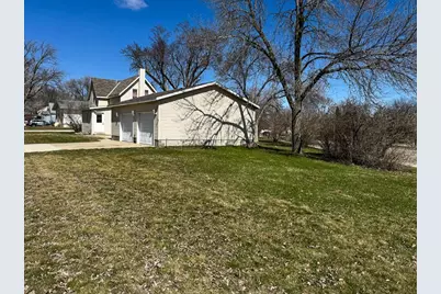 672 S Anna Avenue, Lake Crystal, MN 56055 - Photo 37