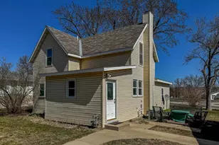 672 S Anna Ave, Lake Crystal, MN 56055 - Photo 39