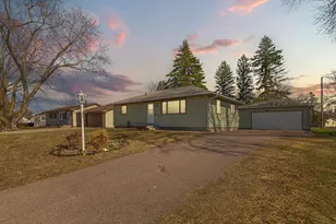 325 Le Sueur Ave, Eagle Lake, MN 56024 - Photo 23