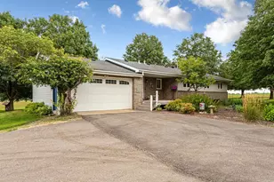 58560 Kirkwood Rd, Mankato, MN 56001 - Photo 5