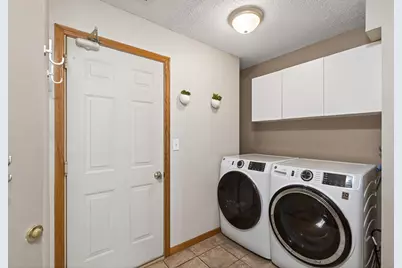 14715 39th Avenue N, Plymouth, MN 55446 - Photo 33