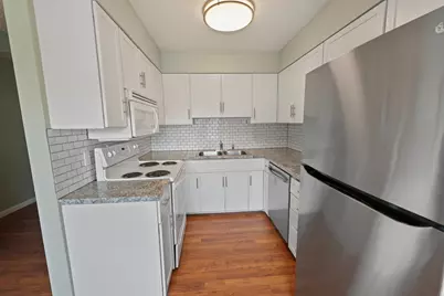 2542 Stearns Way, Saint Cloud, MN 56303 - Photo 5