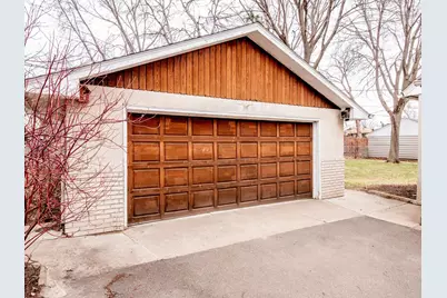 2078 Sloan Street, Maplewood, MN 55117 - Photo 21