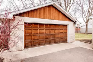 2078 Sloan St, Maplewood, MN 55117 - Photo 21