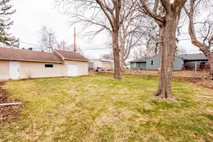 2078 Sloan St, Maplewood, MN 55117 - Photo 23