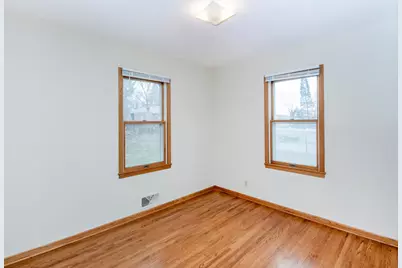 2078 Sloan Street, Maplewood, MN 55117 - Photo 11