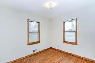 2078 Sloan St, Maplewood, MN 55117 - Photo 11