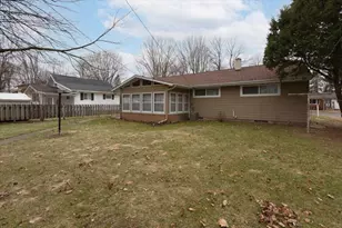 1108 Stout St, Menomonie, WI 54751 - Photo 5