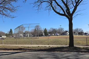 853 Conway St, Saint Paul, MN 55106 - Photo 27