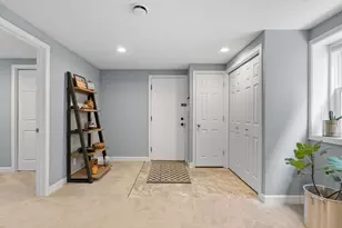 21 Russell Ave S, Minneapolis, MN 55405 - Photo 17