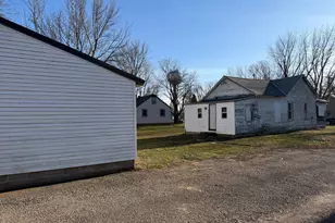 125 N 2nd St, Eagle Lake, MN 56024 - Photo 7