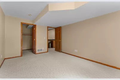 2217 Baihly Summit Drive SW, Rochester, MN 55902 - Photo 31