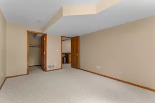 2217 Baihly Summit Dr SW, Rochester, MN 55902 - Photo 31