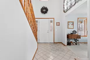 2217 Baihly Summit Dr SW, Rochester, MN 55902 - Photo 3