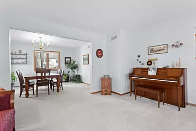 2217 Baihly Summit Drive SW, Rochester, MN 55902 - Photo 7